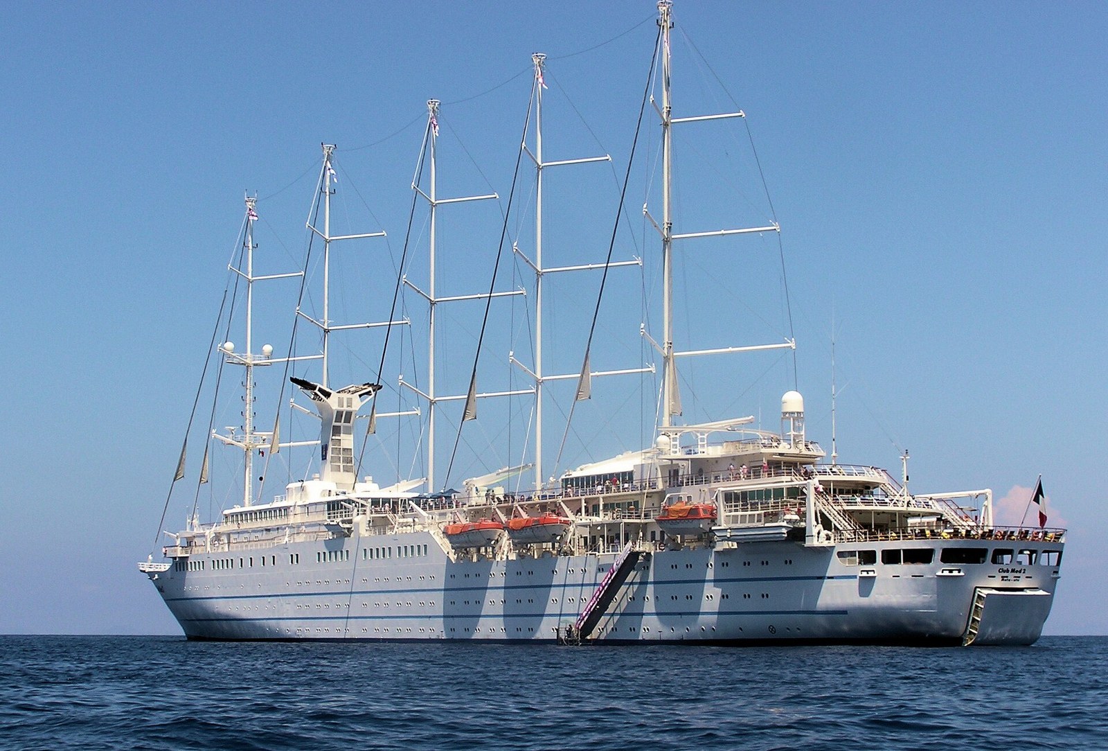 Club Med 2